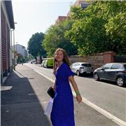 Étudiante avec très bon niveau en anglais , souhaitant faire des cours à domicile/ en ligne ou du soutient scolaire sur Toulouse